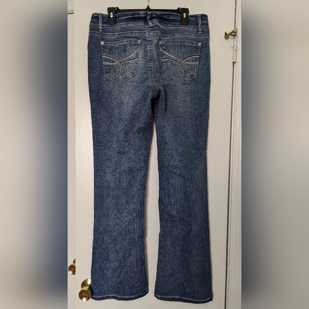Jeans - Picture 2 of 2